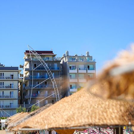 Hotel Rex Габиче Маре Екстериор снимка